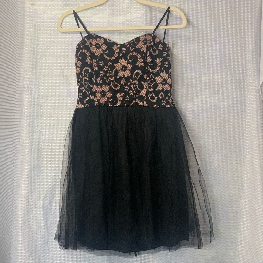 BCX Cocktail Spaghetti Sweetheart Neckline Dress